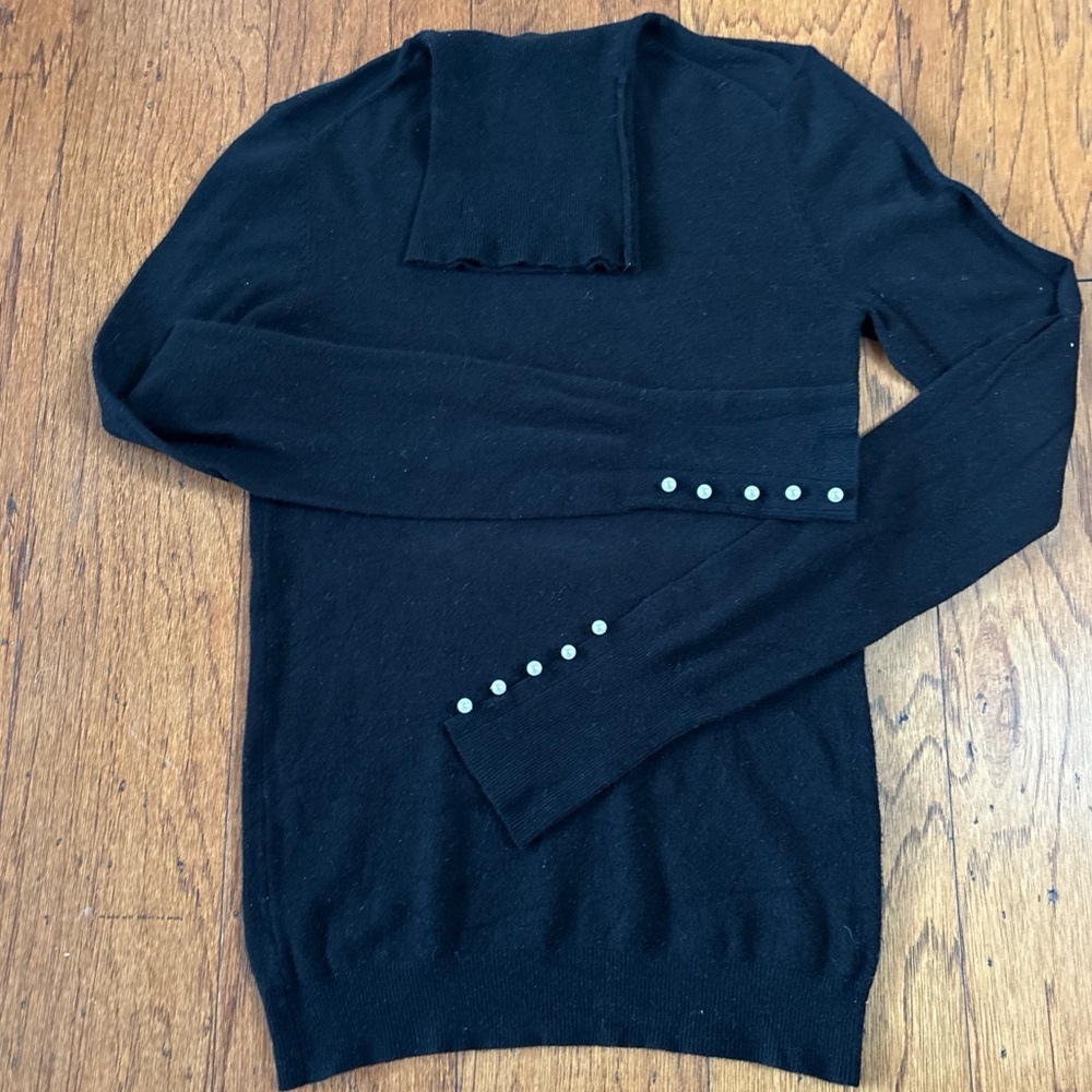 Zara Knit Turtleneck Sweater Black with Pearl Details on cuffs